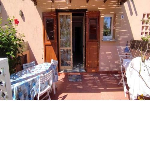 Dimora Ibiscus 50mt From Beach - Happy Rentals