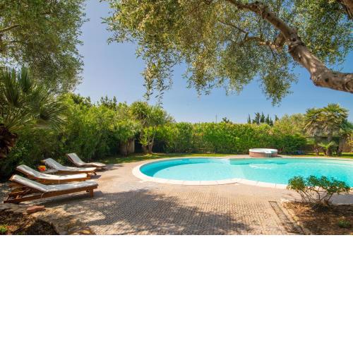 Dimora Patrizia With Pool - Happy Rentals