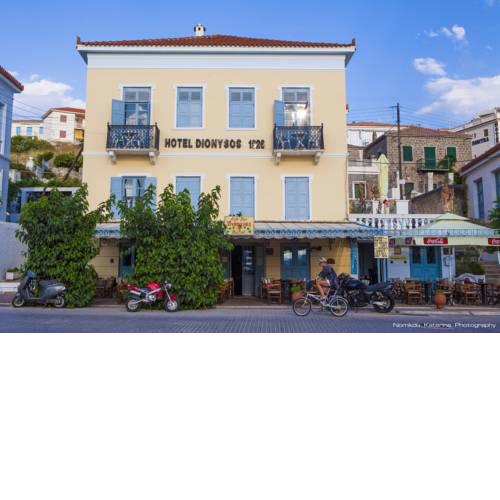 Dionysos Hotel