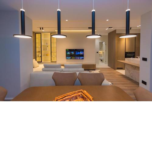 Diora'S Hotel and Apartments