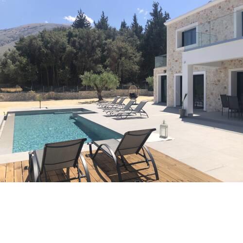 Diosas Luxury Villas - BRAND NEW!!