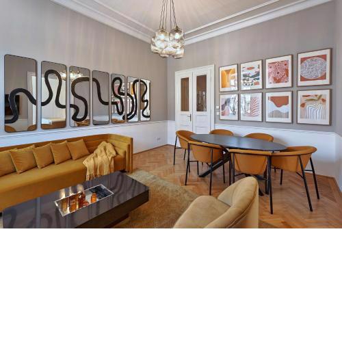 Diplomatic district apartment, 6 stops to center