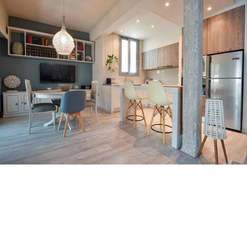 Discover Athens from an Upscale flat in Koukaki!