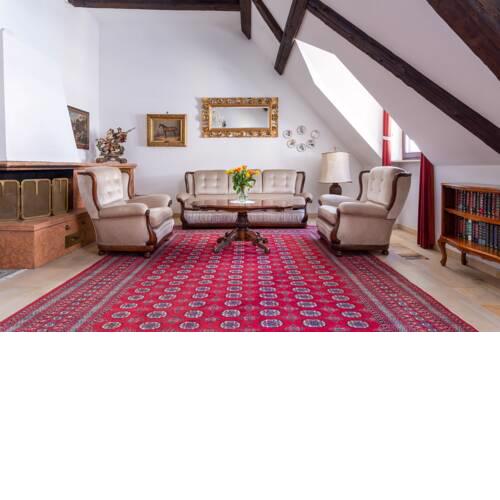 Discover the Old Town from a Royal Residence