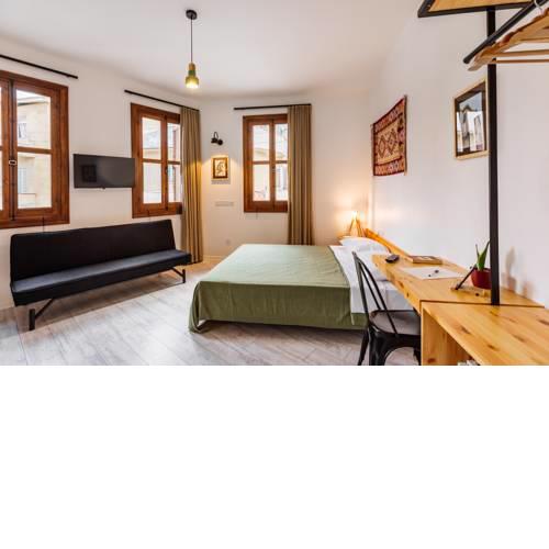 Djumba Hotel & Cafe