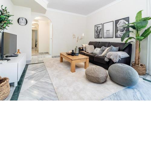 DN11-2 bedroom apartment close to Puerto Banus