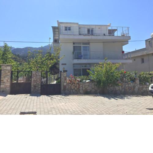 Doa Apartments