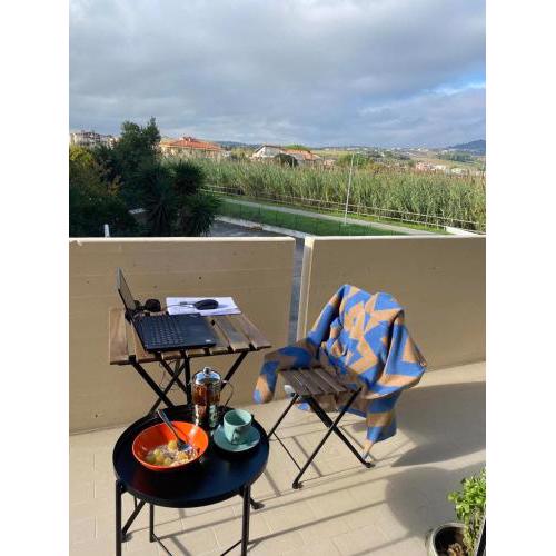 Dolce Alba: 2 BR apartment 8min walk from the beach