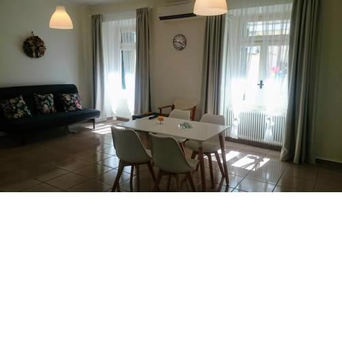 Dolce Vita 2 art apartment in historical center