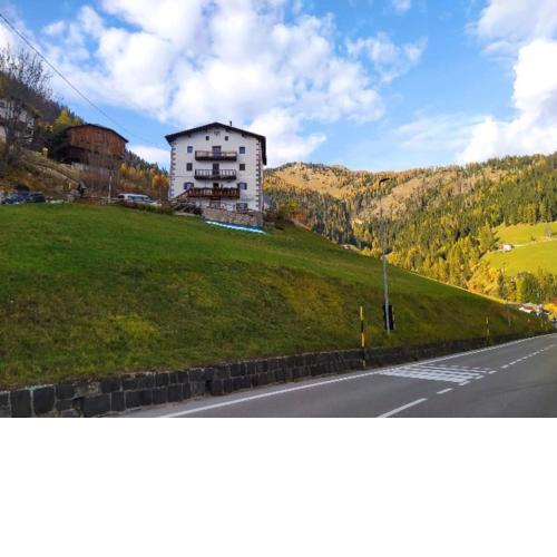 Dolomia