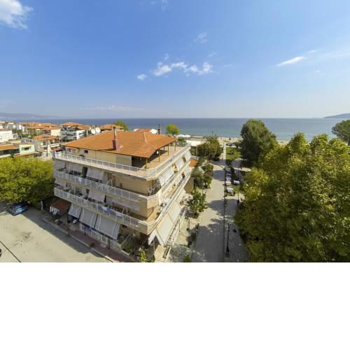 Dolphins House Apartments
