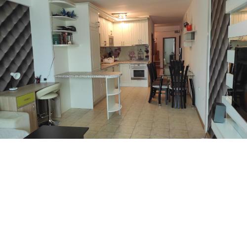 Dom-El Real Apartments in Sea View Complex