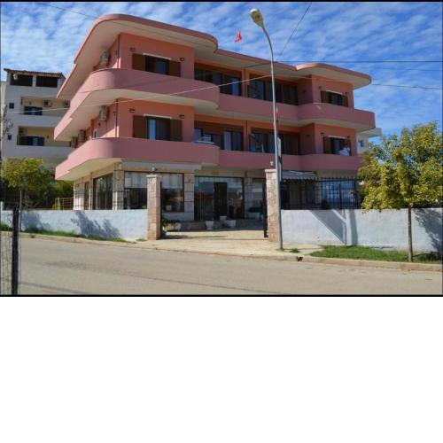 Doni Apartments