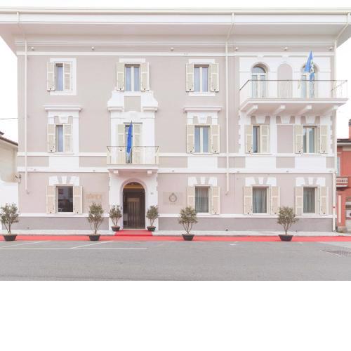 Doride Suites Boutique Hotel