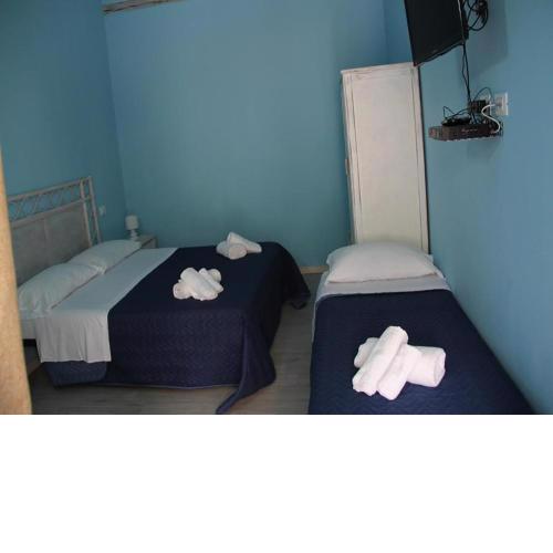 Double room, air conditioning, bathroom, in the center of Tropea Calabria n6784