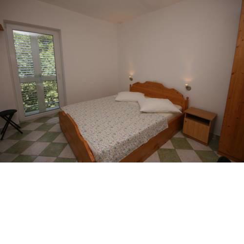Double Room Brela 6828c