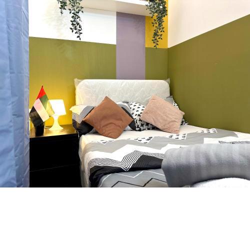 Double window Partition Room in Tecom Near Metro