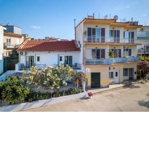 Doukas Apartments