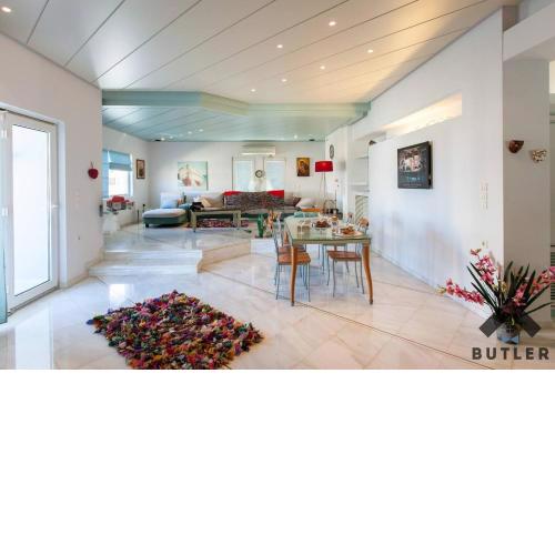 Downtown Penthouse Oasis