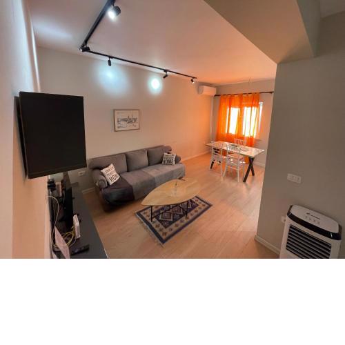 DownTown View Modern Apartment