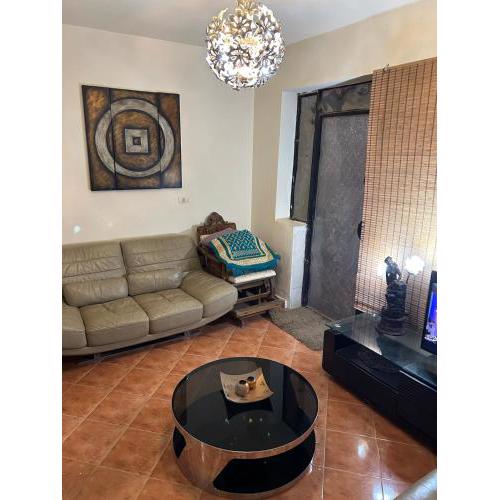 Dreamland 3 Bedroom Apartment with garden