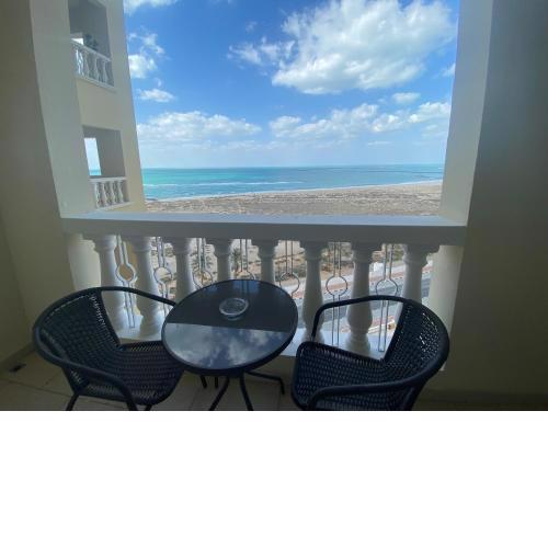 Dreamy Seaview 1 Bed (w. internet/tv/power/water)