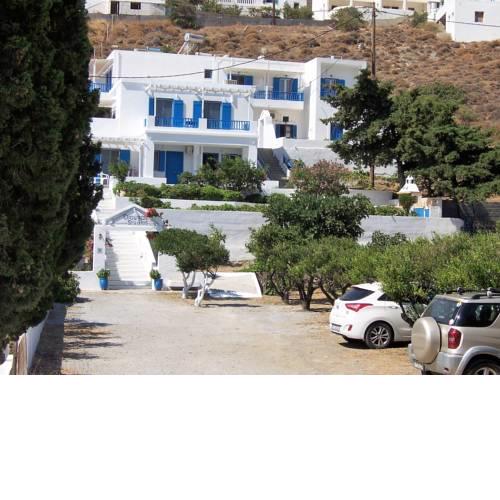 Drouga's Studios & Suites