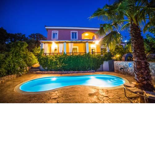 Dryades Villa