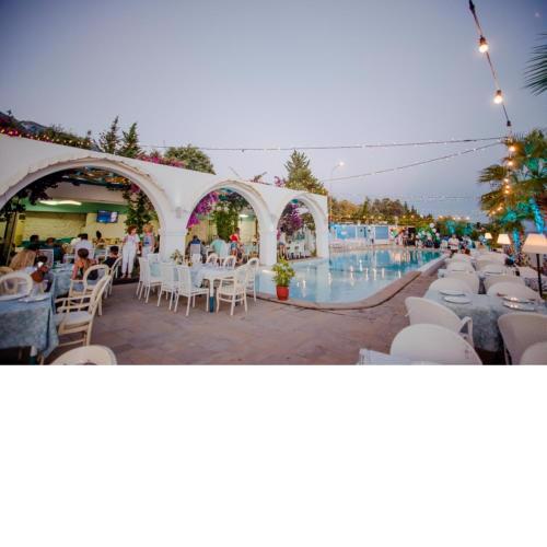Drymades Inn Resort