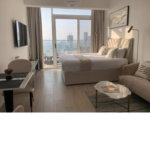 Dubai Bloom Height Luxurious studio - High floor - Sea view