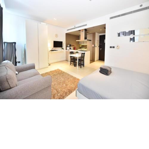 Dubai Marina - Studio Deal - ATH
