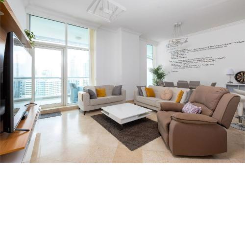 Dubai Marina 2BR Beach Oasis
