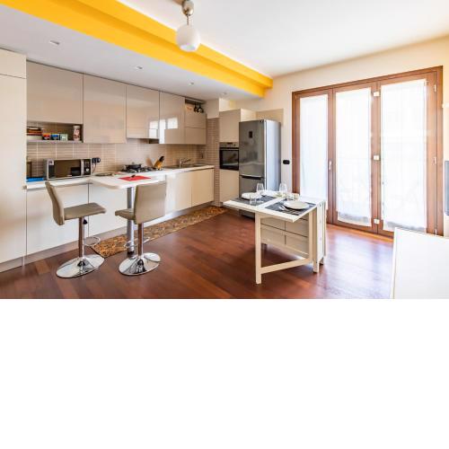 Duke Apartment - San Donato Milanese - by Host4U