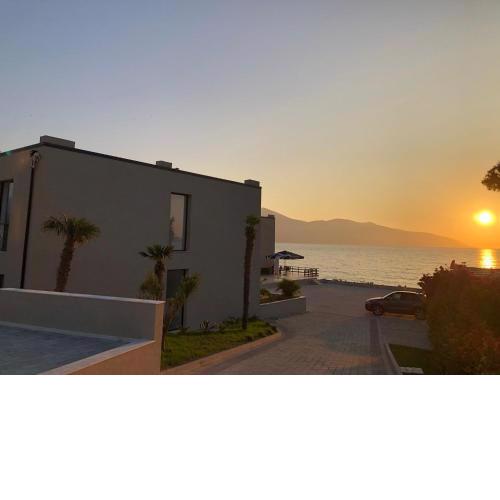 Dukes Albania