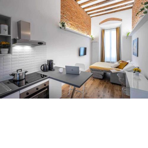 Duomo Brera - Elegant Suite in Design District