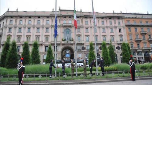 [DUOMO CENCER MILAN 5 STARS]