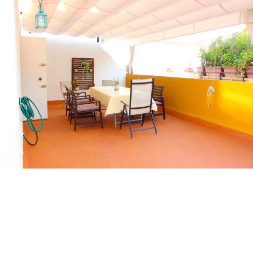 Duplex acogedor con gran terraza en pleno centro de Sevilla