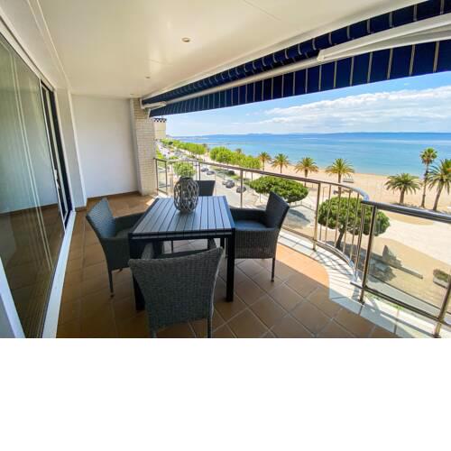 Duplex davant mar