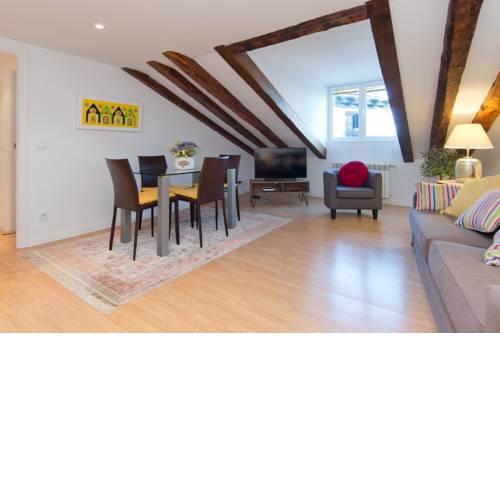 Duplex Plaza Santa Ana
