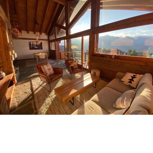 Duplex Spa Access in front of skislope
