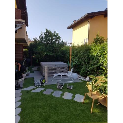 Duplex with private Garden & Jacuzzi