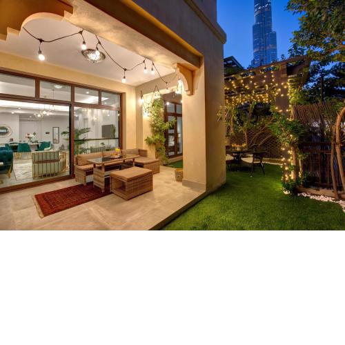 Durrani Homes - Arabian luxury at Souk Al Bahar besides Burj Khalifa & Dubai Mall