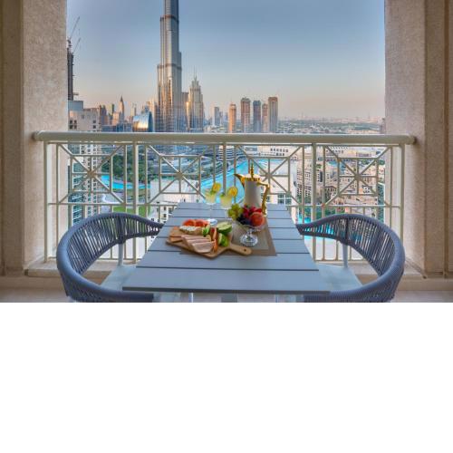 Durrani Homes - Designer 2BR Apt with stunning Burj khalifa and Fountain View