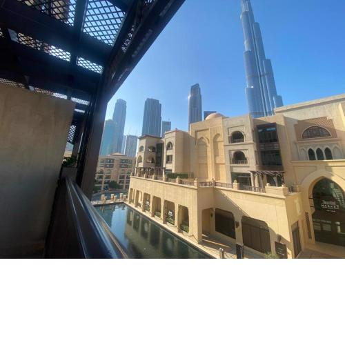 Durrani Homes - Souk Al Bahar Living Besides Burj khalifa & Fountain