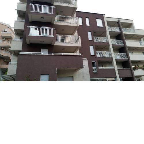 Dvosoban stan, Babin Do, Budva sa garazom