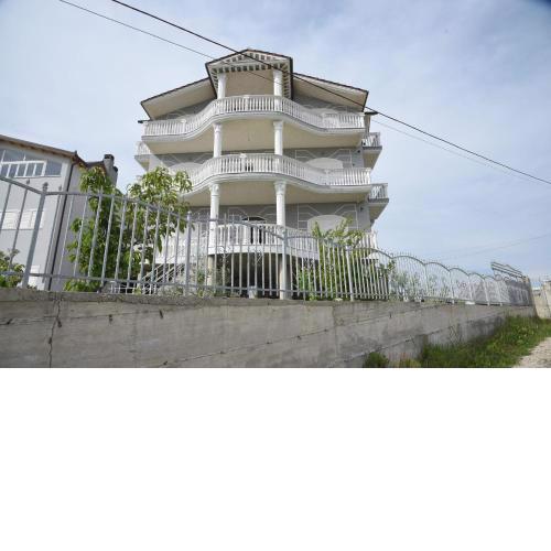 Eagle Villa