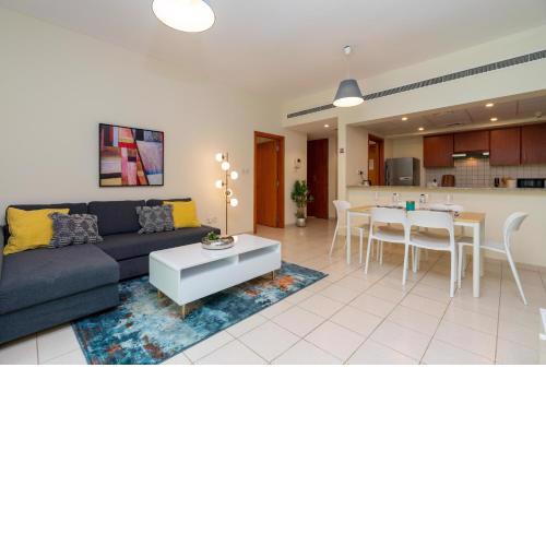 Easy Click - High Quality Assured 1 Bed in Greens