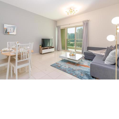 Easy Click - Superior Quality Brand New Furnishings 1 Bed Greens