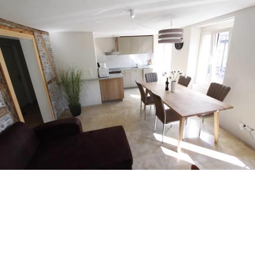 Easy Living Business Apartments