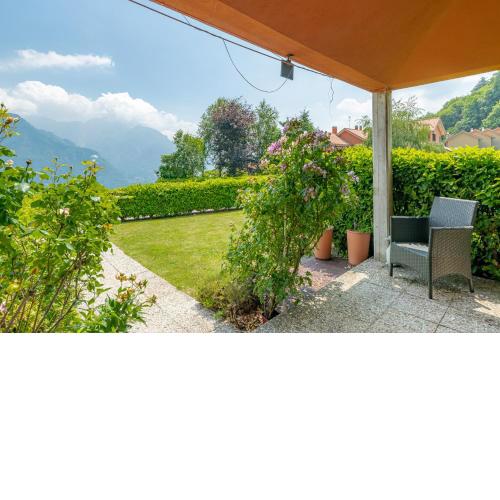 Easy Welcome Panorama Lake and Garden